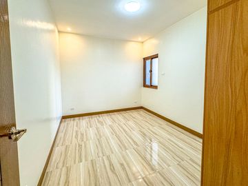 STUNNING BRAND NEW BUNGALOW HOUSE AND LOT