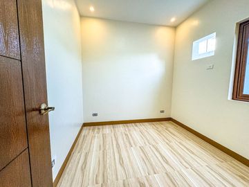 STUNNING BRAND NEW BUNGALOW HOUSE AND LOT