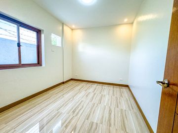 STUNNING BRAND NEW BUNGALOW HOUSE AND LOT