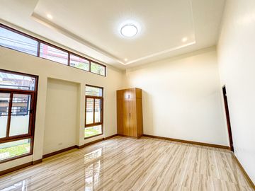 STUNNING BRAND NEW BUNGALOW HOUSE AND LOT