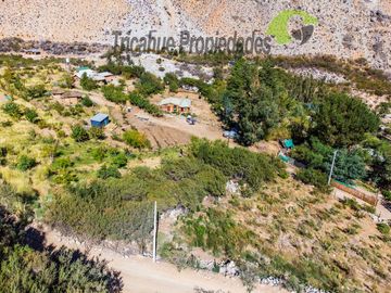 Terreno de 6.000 m2 con linda casa , cabaña y orilla de río, Cochiguaz, Valle del Elqui. $220 millones