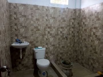CASA DE VENTA EN URBANIZACION COSTA REAL 2 EN MANTA JARAMIJO.