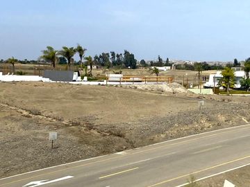 Venta De Terreno En Exclusivo Flamencos Condominio Resort