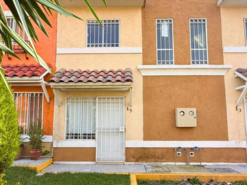 Casa en venta en Privada Pleione, Tecámac – Seguridad, comodidad y excelente ubicación
