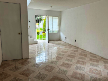 Casa en venta en Privada Pleione, Tecámac – Seguridad, comodidad y excelente ubicación