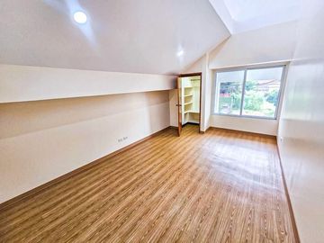 2 STOREY MODERN SINGLE HOUSE AND LOT FOR SALE IN BF RESORT VILLAGE LAS PIÑAS CITY