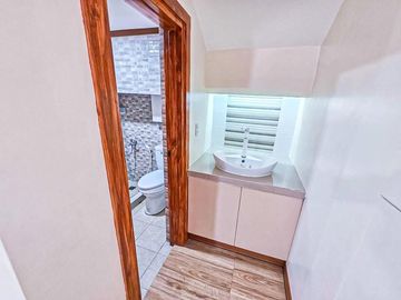 2 STOREY MODERN SINGLE HOUSE AND LOT FOR SALE IN BF RESORT VILLAGE LAS PIÑAS CITY