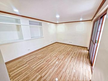 2 STOREY MODERN SINGLE HOUSE AND LOT FOR SALE IN BF RESORT VILLAGE LAS PIÑAS CITY
