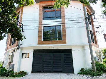 4BR 4T&B 2-Carpark Congressional Townhouse QC near SM Cherry Foodarama