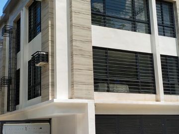4BR 4T&B 2-Carpark Congressional Townhouse QC near SM Cherry Foodarama