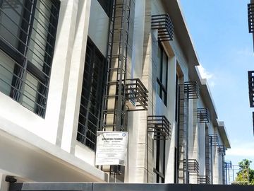4BR 4T&B 2-Carpark Congressional Townhouse QC near SM Cherry Foodarama