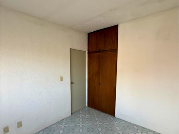 Práctica casa habitación en buena condiciones en venta ubicada en Real del Sol en Tecámac