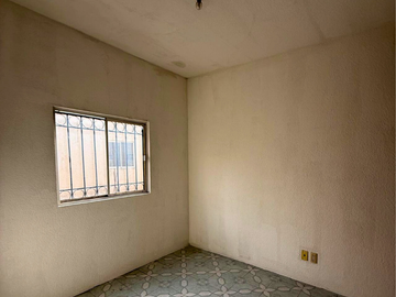 Práctica casa habitación en buena condiciones en venta ubicada en Real del Sol en Tecámac