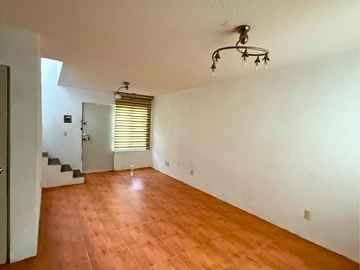 Casa Habitación en Venta en Real del Sol en Ojo de Agua, Tecámac, Estado de MÉ