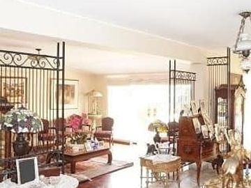 VENDO HERMOSA CASA EN AV. LA ENCALADA