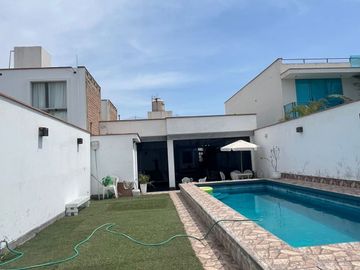 VENDO CASA EN ALAMEDA EL ESPINELO EN LAS BRISAS DE VILLA