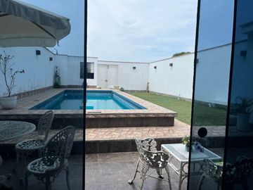VENDO CASA EN ALAMEDA EL ESPINELO EN LAS BRISAS DE VILLA