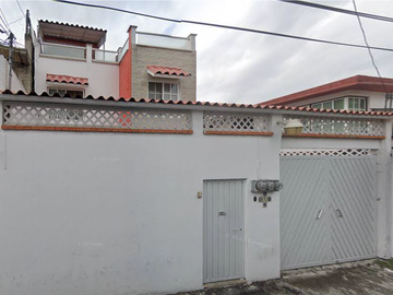 HERMOSA CASA EN LA QUE EMPEZARAS NUEVAS HISTORIAS