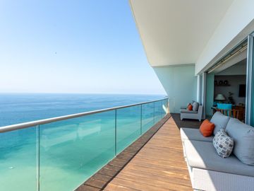 Departamento Beach Front en venta en Icon Puerto Vallarta