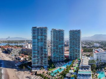 Departamento Beach Front en venta en Icon Puerto Vallarta