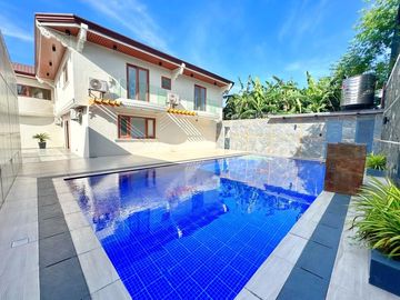 Massive Corner House with pool For sale in Multinational village Paranaque