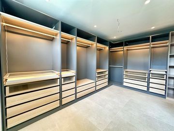 5 Bedrooms Brand new house for sale near Airport