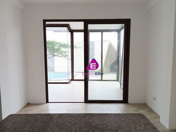 Venta casa Urbanización Ciudad Celeste cerca Plaza Batan Samborondon Guayaquil