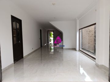 Venta casa Urbanización Ciudad Celeste cerca Plaza Batan Samborondon Guayaquil