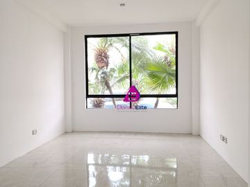 Venta casa Urbanización Ciudad Celeste cerca Plaza Batan Samborondon Guayaquil