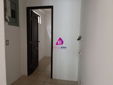 Venta casa Urbanización Ciudad Celeste cerca Plaza Batan Samborondon Guayaquil