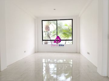 Venta casa Urbanización Ciudad Celeste cerca Plaza Batan Samborondon Guayaquil