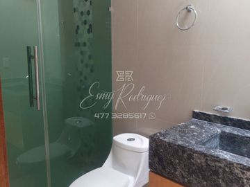 CASA EN VENTA, SIERRA NOGAL. León,Gto; 3 REC. TODAS CON BAÑO, CERCA DE LA IBERO, EXCELENTE OPORTUNIDAD