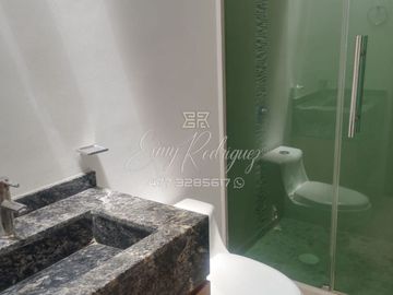 CASA EN VENTA, SIERRA NOGAL. León,Gto; 3 REC. TODAS CON BAÑO, CERCA DE LA IBERO, EXCELENTE OPORTUNIDAD