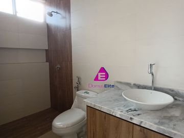 Venta casa Urbanización El Condado Av Leon Fbres Cordero Daule