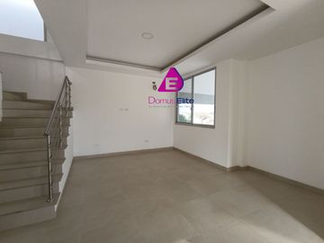 Venta casa Urbanización El Condado Av Leon Fbres Cordero Daule