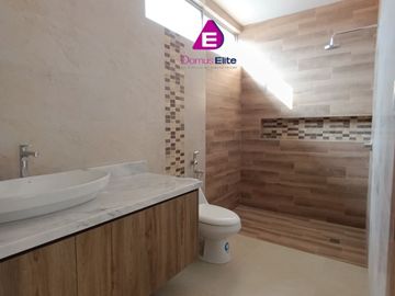 Venta casa Urbanización El Condado Av Leon Fbres Cordero Daule