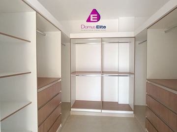 Venta casa Urbanización El Condado Av Leon Fbres Cordero Daule