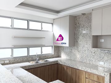 Venta casa Urbanización El Condado Av Leon Fbres Cordero Daule