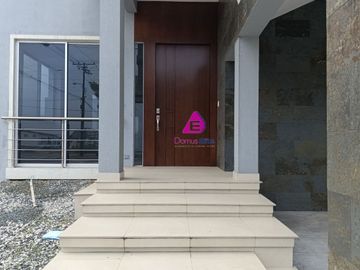 Venta casa Urbanización El Condado Av Leon Fbres Cordero Daule