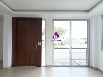 Venta casa Urbanización El Condado Av Leon Fbres Cordero Daule