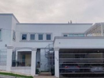Casa en Venta en Col. Lomas del Valle