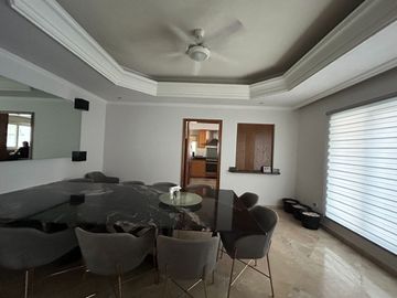 Casa en Venta en Col. Lomas del Valle