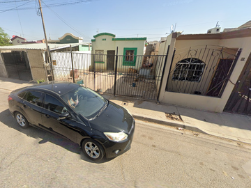 - Casas En Remates Bancarios Av Burela  Villas Residencial del Prado Mexicali