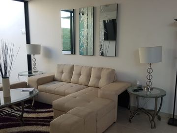 CASA EN VENTA EN MAYORAZGO LEÓN GTO CASA DE UNA PLANTA A SOLO 10 MINUTOS DE PUERTO INTERIOR