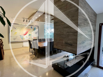 Residencia De Lujo Con Jardín Privado Y Garage Para 20 Autos Exclusividad En Hacienda De Vallescondido