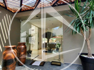Residencia De Lujo Con Jardín Privado Y Garage Para 20 Autos Exclusividad En Hacienda De Vallescondido