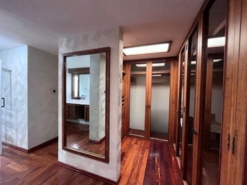CASA EN RENTA CON INCREÍBLES ESPACIOS Y MUY  BIEN UBICADA.