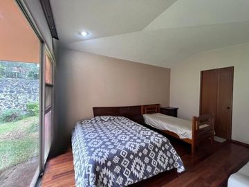 CASA EN RENTA CON INCREÍBLES ESPACIOS Y MUY  BIEN UBICADA.
