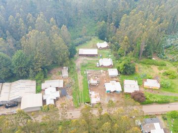 Lindas casas en Avenida Los Morros camino a Altos de Coliumo