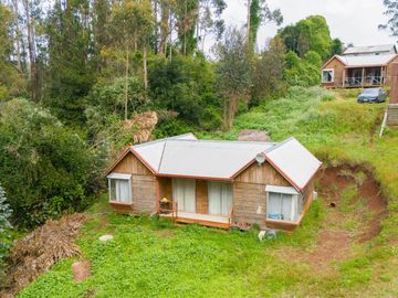 Lindas casas en Avenida Los Morros camino a Altos de Coliumo